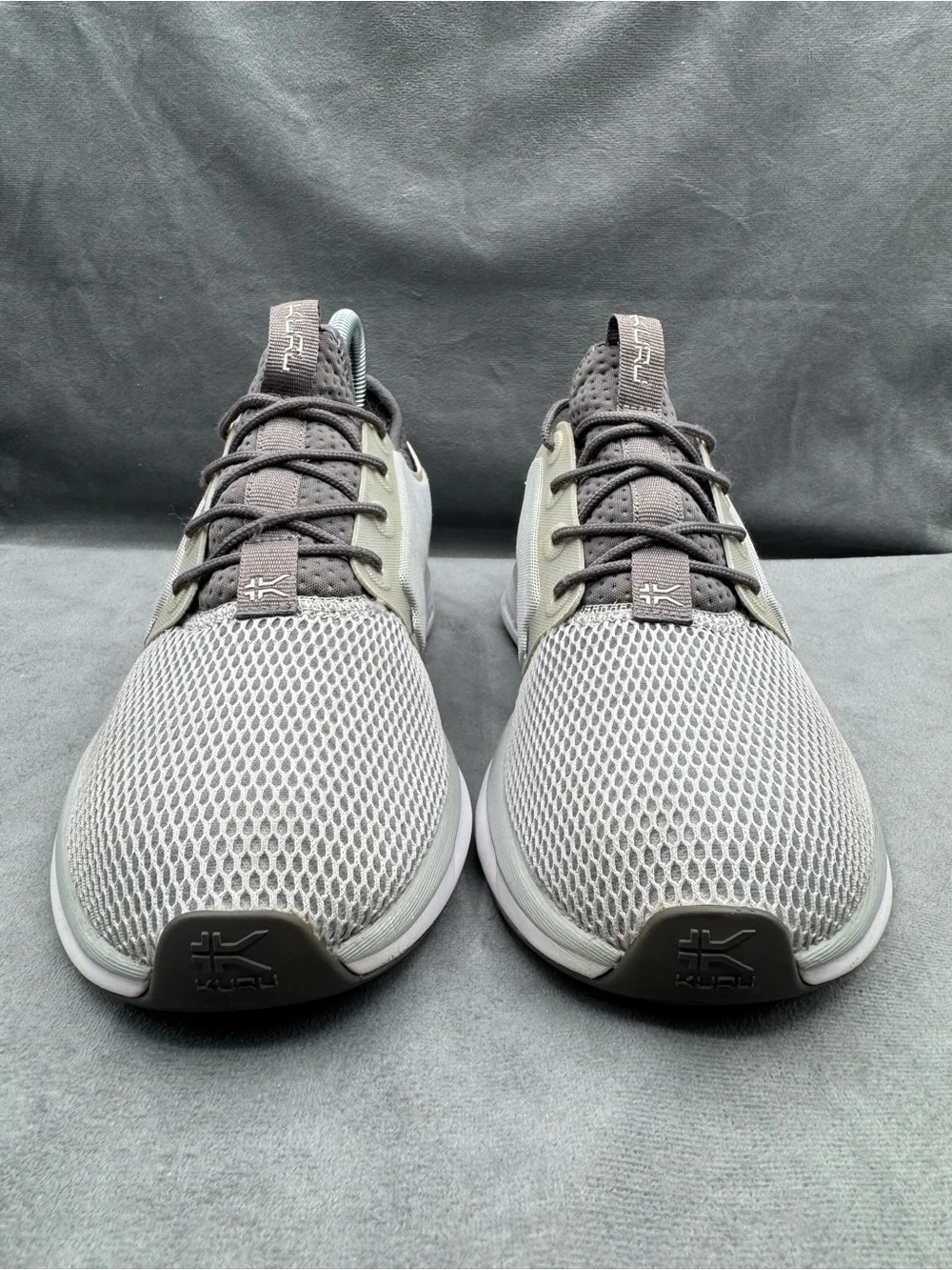 KURU Atom Sneakers Women’s Size 8 Cloud Gray White Iron Gray Walking Comfort